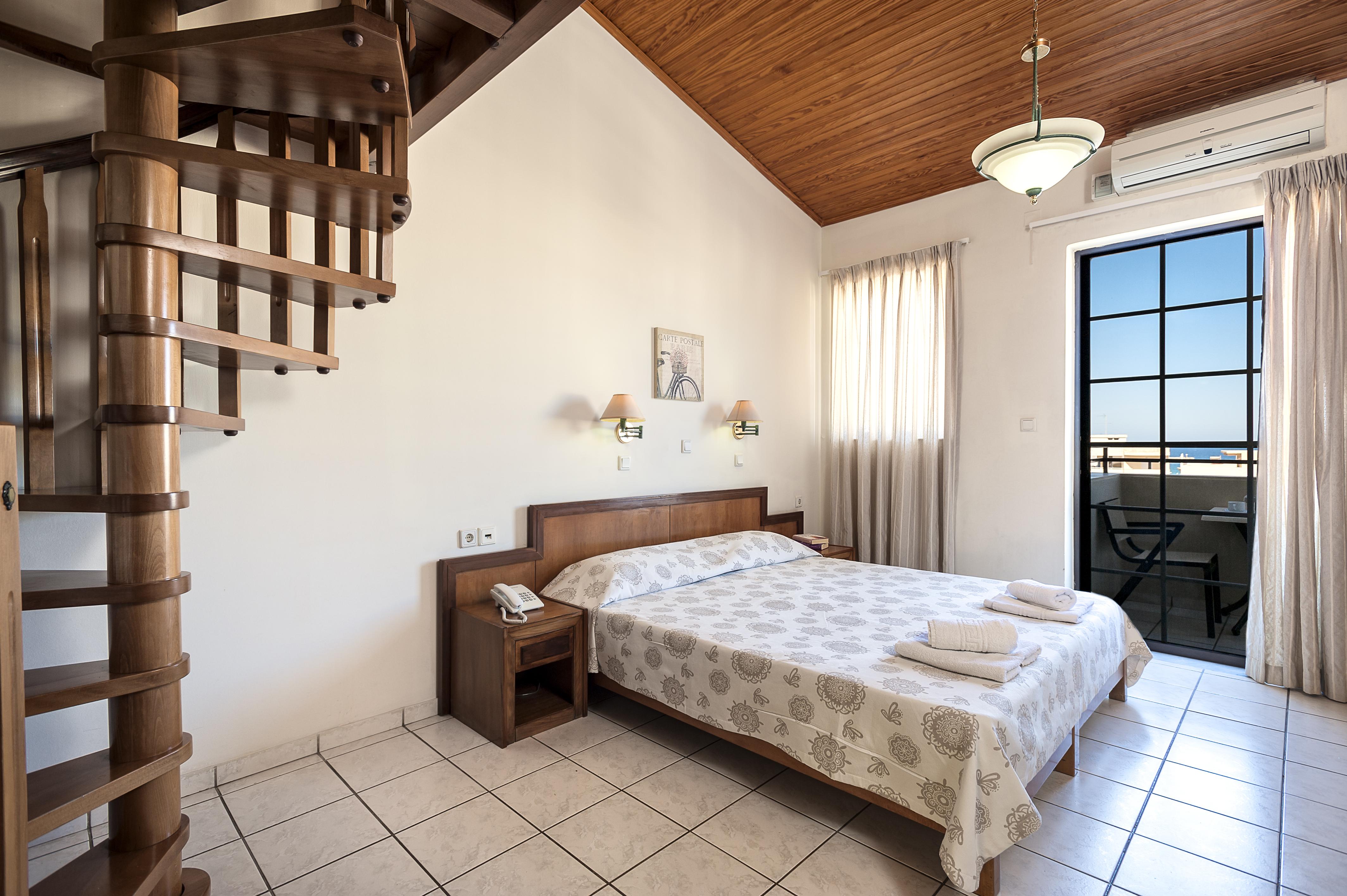 העיירה רתימנו Elina Hotel Apartments מראה חיצוני תמונה
