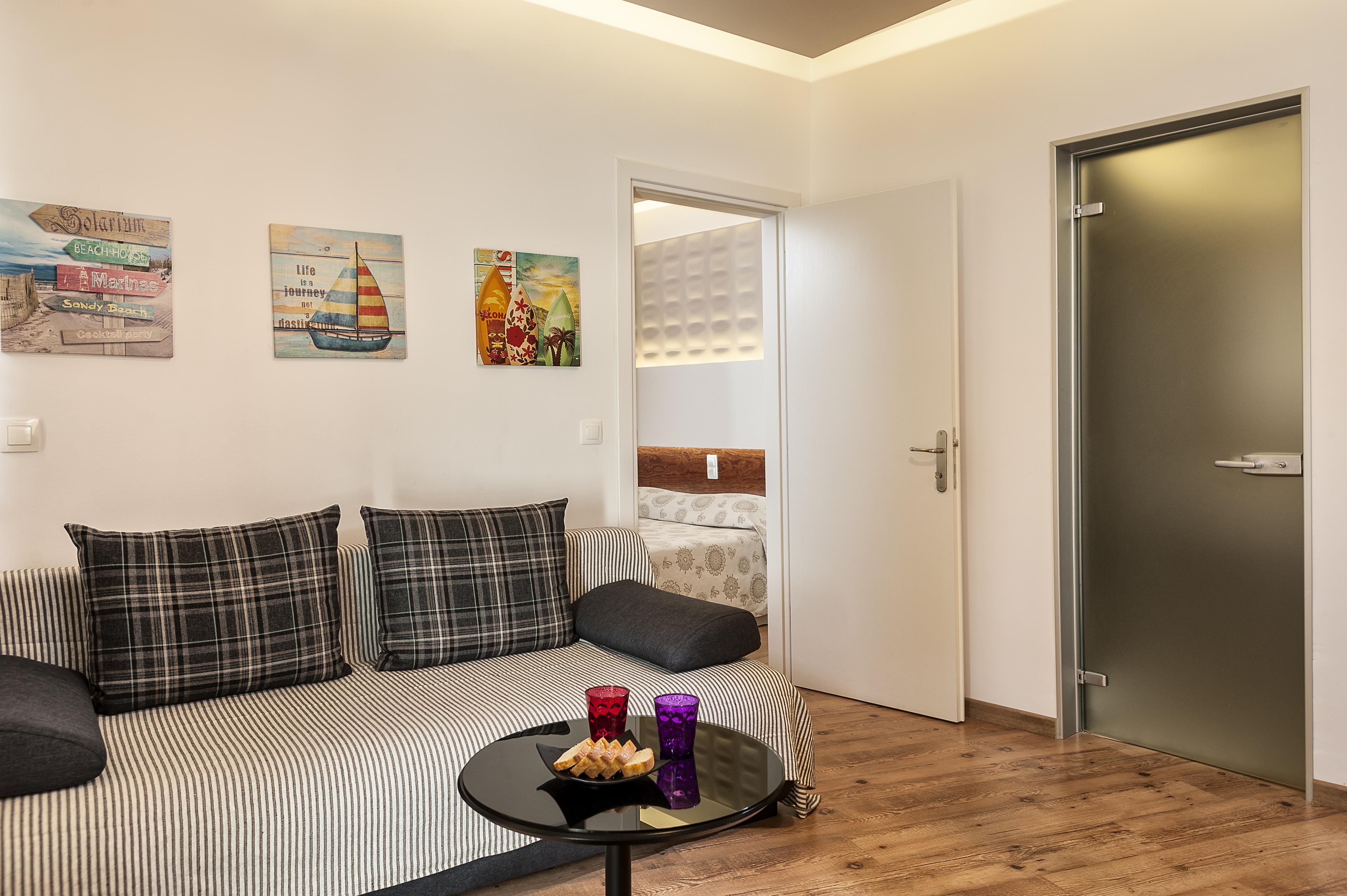 העיירה רתימנו Elina Hotel Apartments מראה חיצוני תמונה