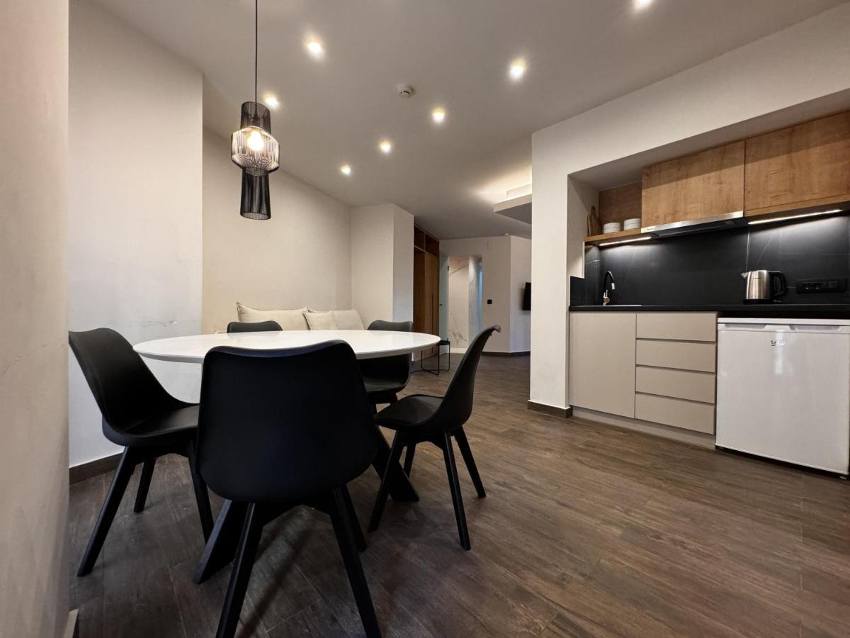 העיירה רתימנו Elina Hotel Apartments מראה חיצוני תמונה